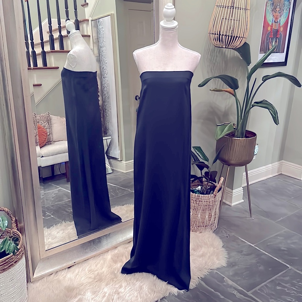 STRAPLESS SHIFT DRESS